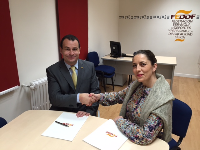 La FEDDF y el Instituto Internacional de Excelencia y Certificaciones Deportivas (IINS) firman un un convenio de colaboraci&oacute;n para la implantaci&oacute;n del programa de Grados de Evoluci&oacute;n Deportiva  